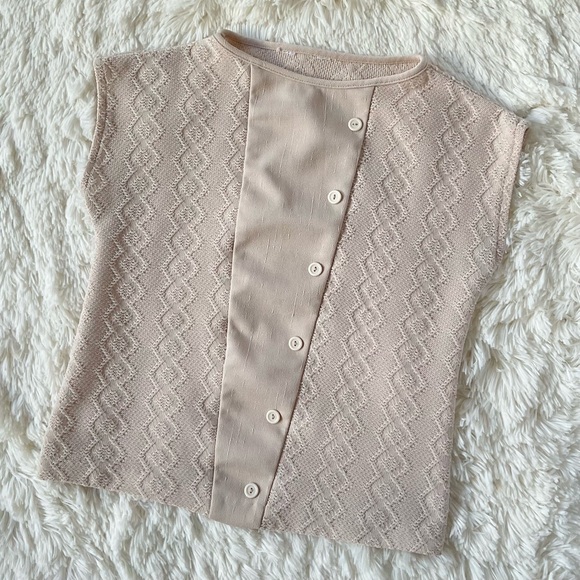 Beige Textured Pattern Knit Top - Picture 2 of 3